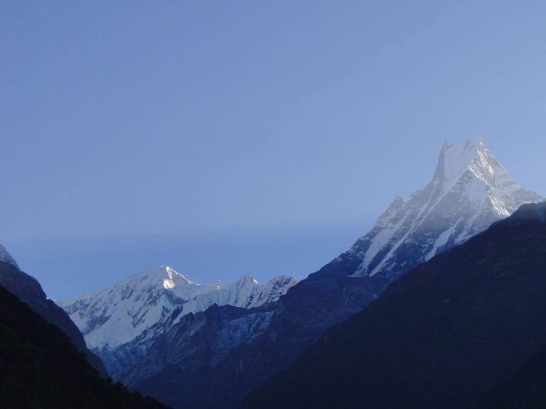 annapurnas-depuis-chomrong-scaled-2