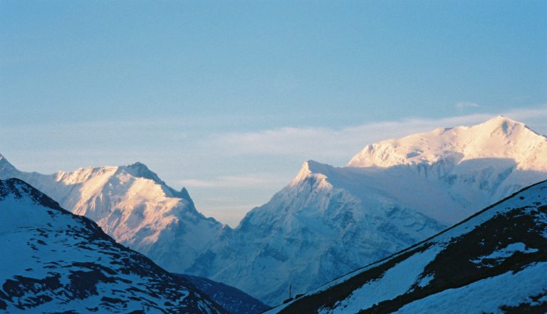 paysage-montee-col-thorong